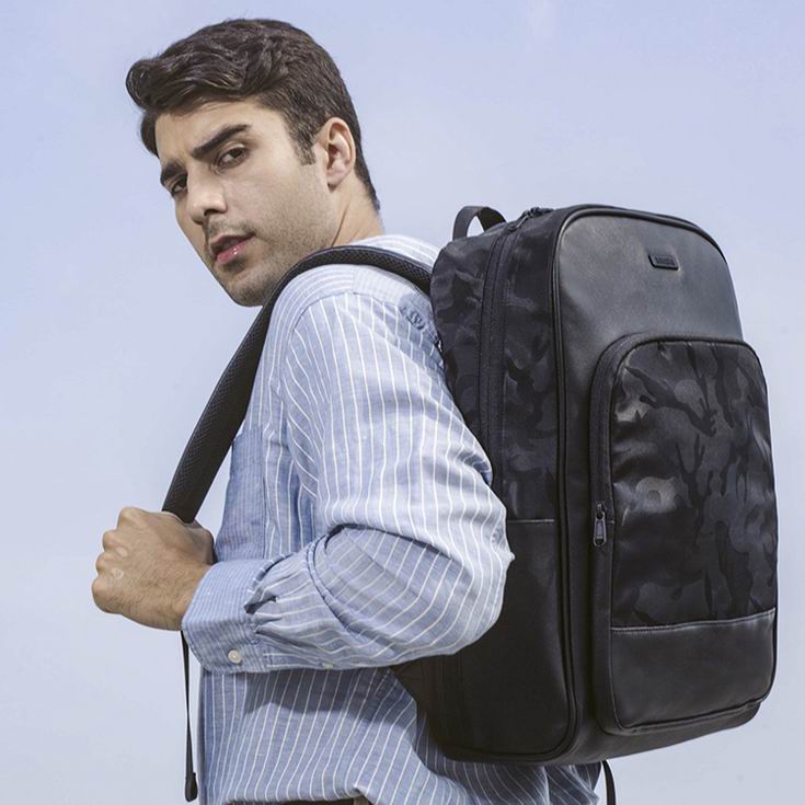 Urban Business Plecaki dla mężczyzn 16-calowy Plecak na laptopa USB Nadaje się do sportu lub podróży