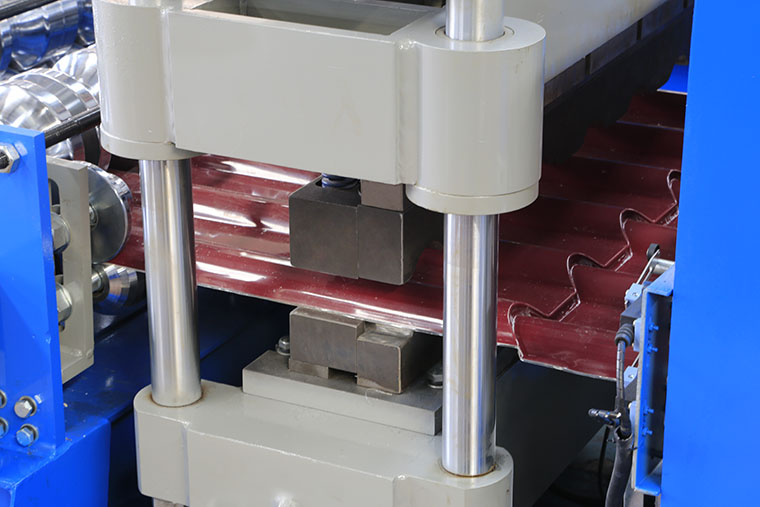 Maszyna do formowania rolek płytek glazurowanych